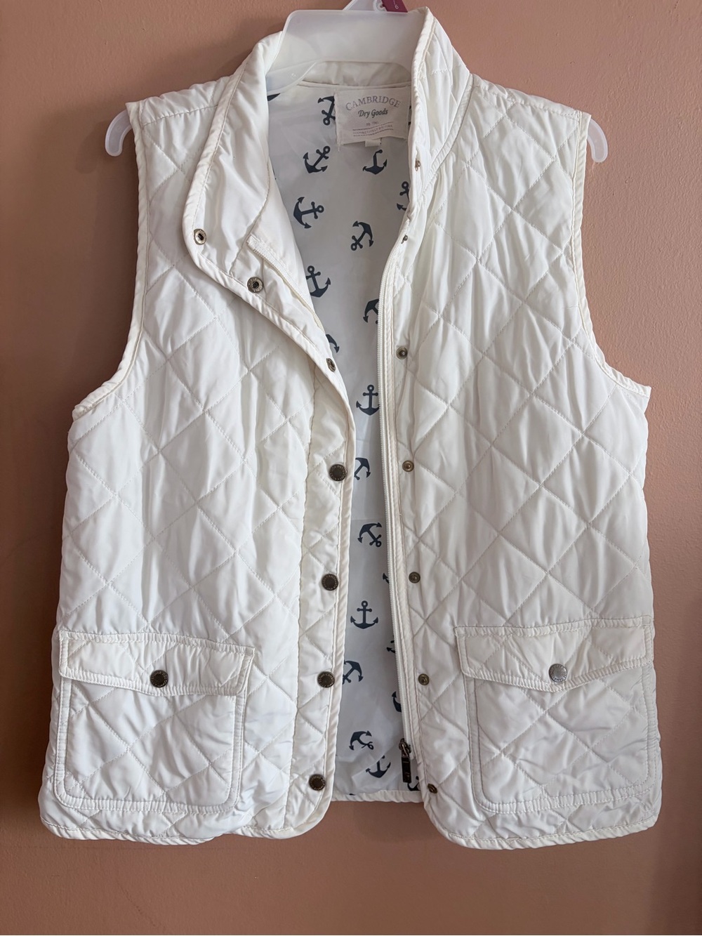 Cambridge Dry Goods White Quilted Sleeveless Vest